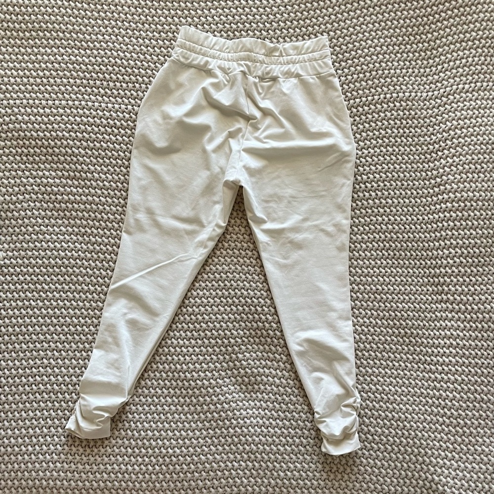 Gymshark x Whitney Simmons Unbleached Joggers - Picture 5 of 6